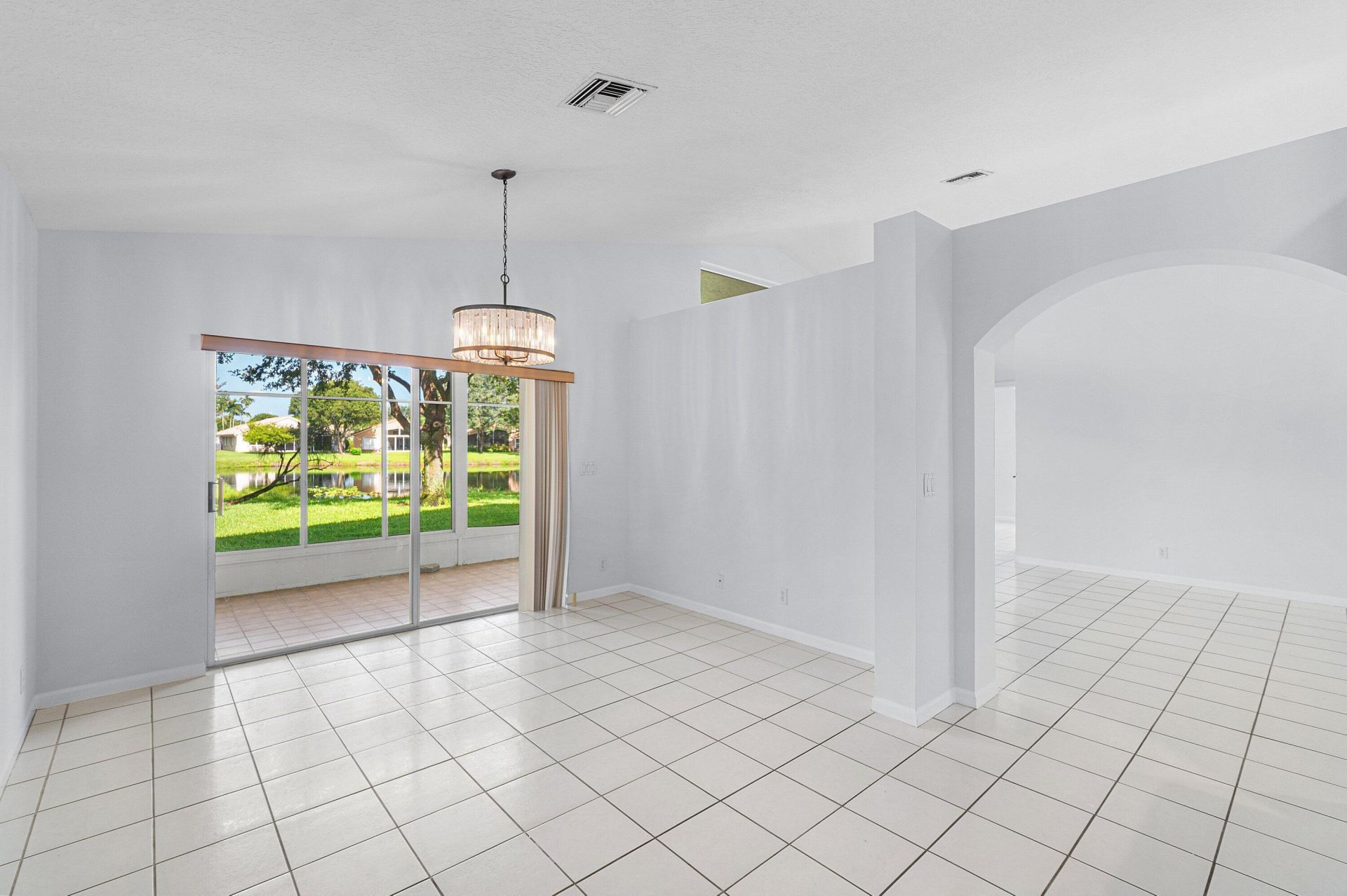 5737 Royal Club Drive, Boynton Beach, FL 33437 Photo