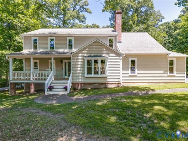 1107 Royal Ridge Road , Midlothian, VA 23114