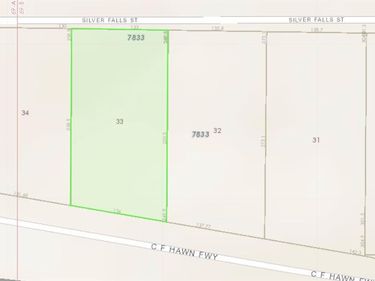 999 Silver Falls Boulevard , Dallas, TX 75217