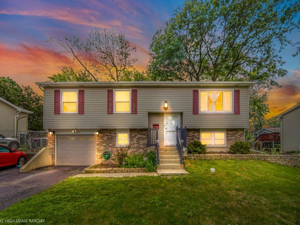 2905 EDGEWOOD Parkway , Woodridge, IL 60517