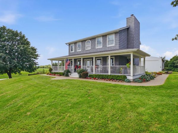 1531 Western Avenue , Blue Grass, IA 52726