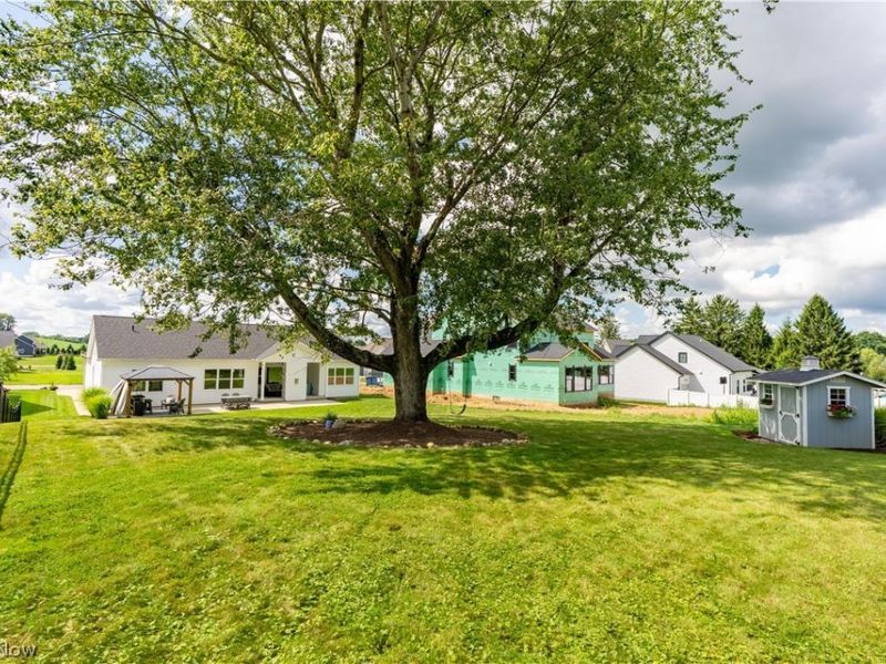 5705 Shadow Ridge Circle NW, North Canton, OH 44720 Photo 38