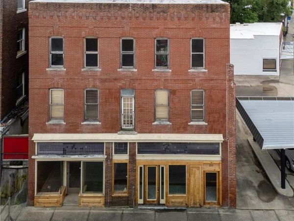 215 South Street, Excelsior Springs, MO 64024
