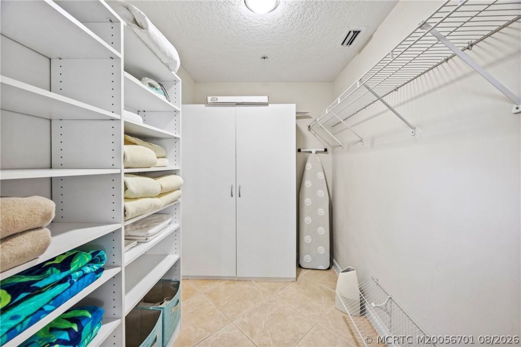 5799 NE Island Cove Way , Unit 1101, Stuart, FL 34996 Photo