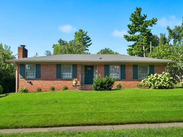 1032 Whitehall Place, Lexington, KY 40517