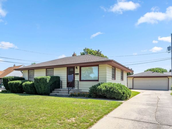 4418 Kentucky Avenue, Milwaukee, WI 53221