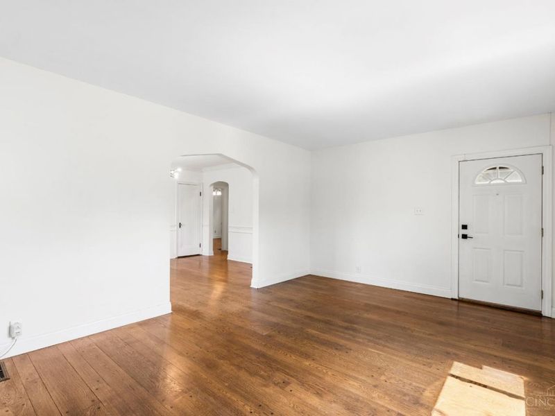 2402 Langdon Farm Road, Cincinnati, OH 45237 Photo 10