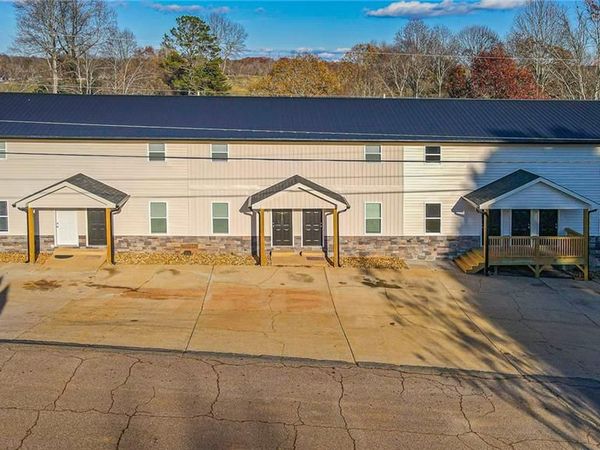 450 Camp Creek Circle, Cornelia, GA 30531