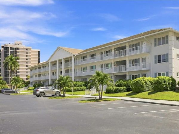 10686 Gulf Shore DR , Unit 206, NAPLES, FL 34108