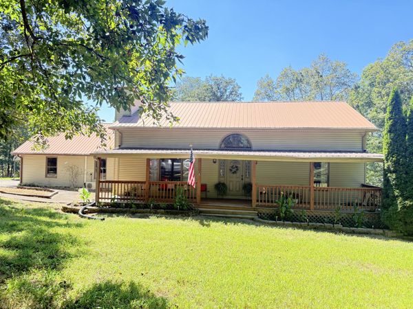 187 Hooper Ln, Mc Ewen, TN 37101