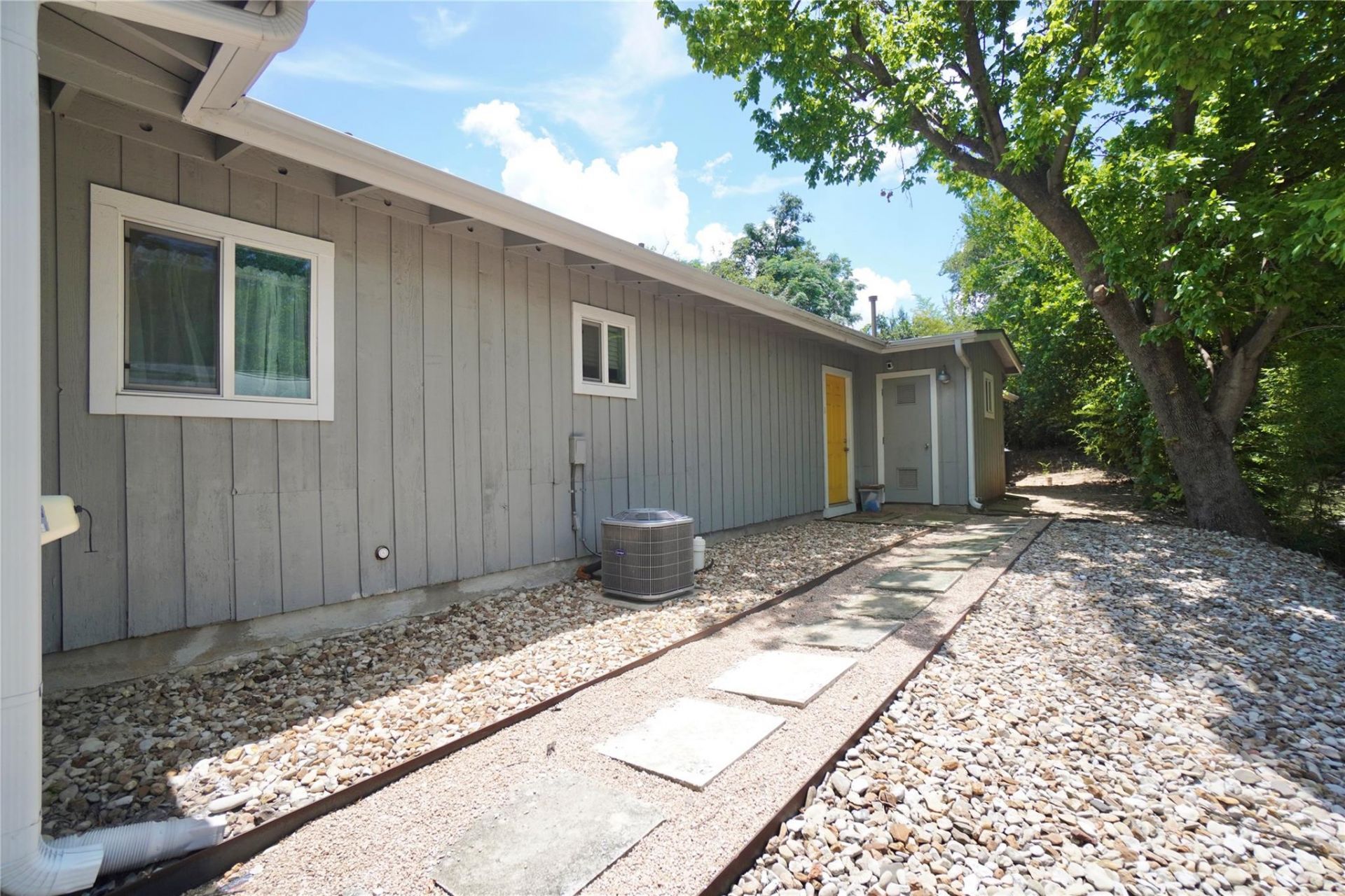 1117 Mariposa Dr, Unit B, Austin, TX 78704 Main Photo
