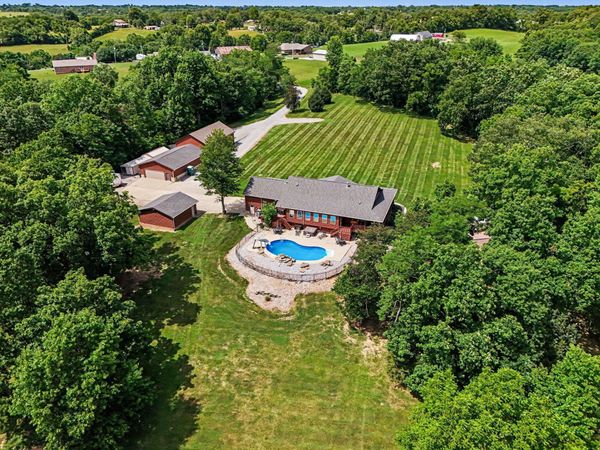 302 Bullock Pen Drive, Crittenden, KY 41030
