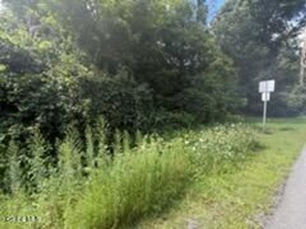 3006 County Hwy 107, Amsterdam, NY 12010