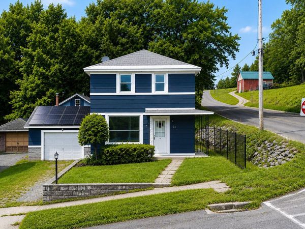 27 N McNab Avenue, Gloversville, NY 12078