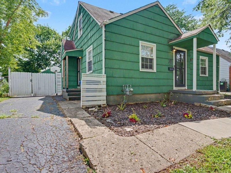 539 Blenheim Road , Columbus, OH 43214 Photo 2