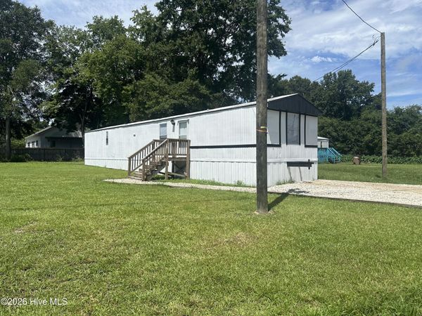 326 Carlson Drive , Midway Park, NC 28544