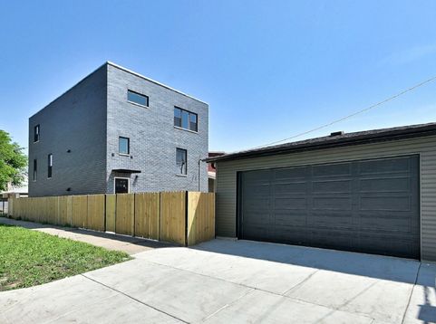 Main Photo