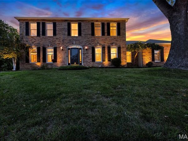 15525 Windsor Ridge Court, Chesterfield, MO 63017