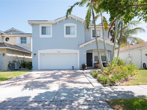 3424 NE 1st St , Homestead, FL 33033