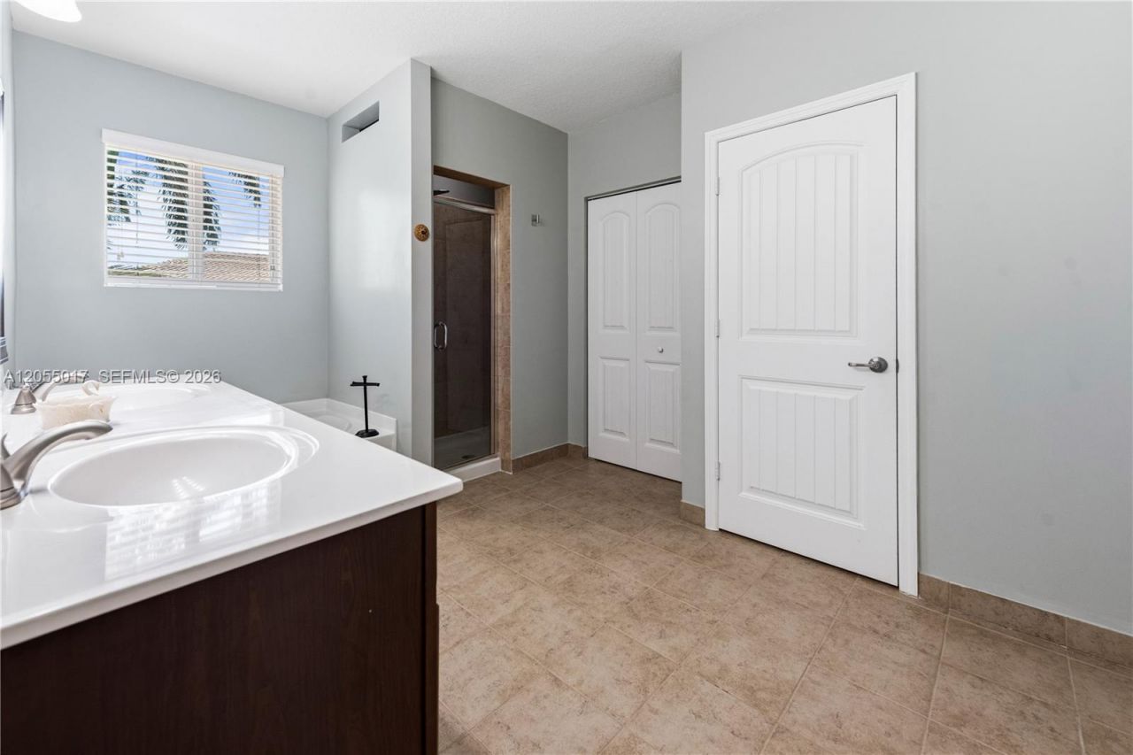 3424 NE 1st St , Homestead, FL 33033 Photo