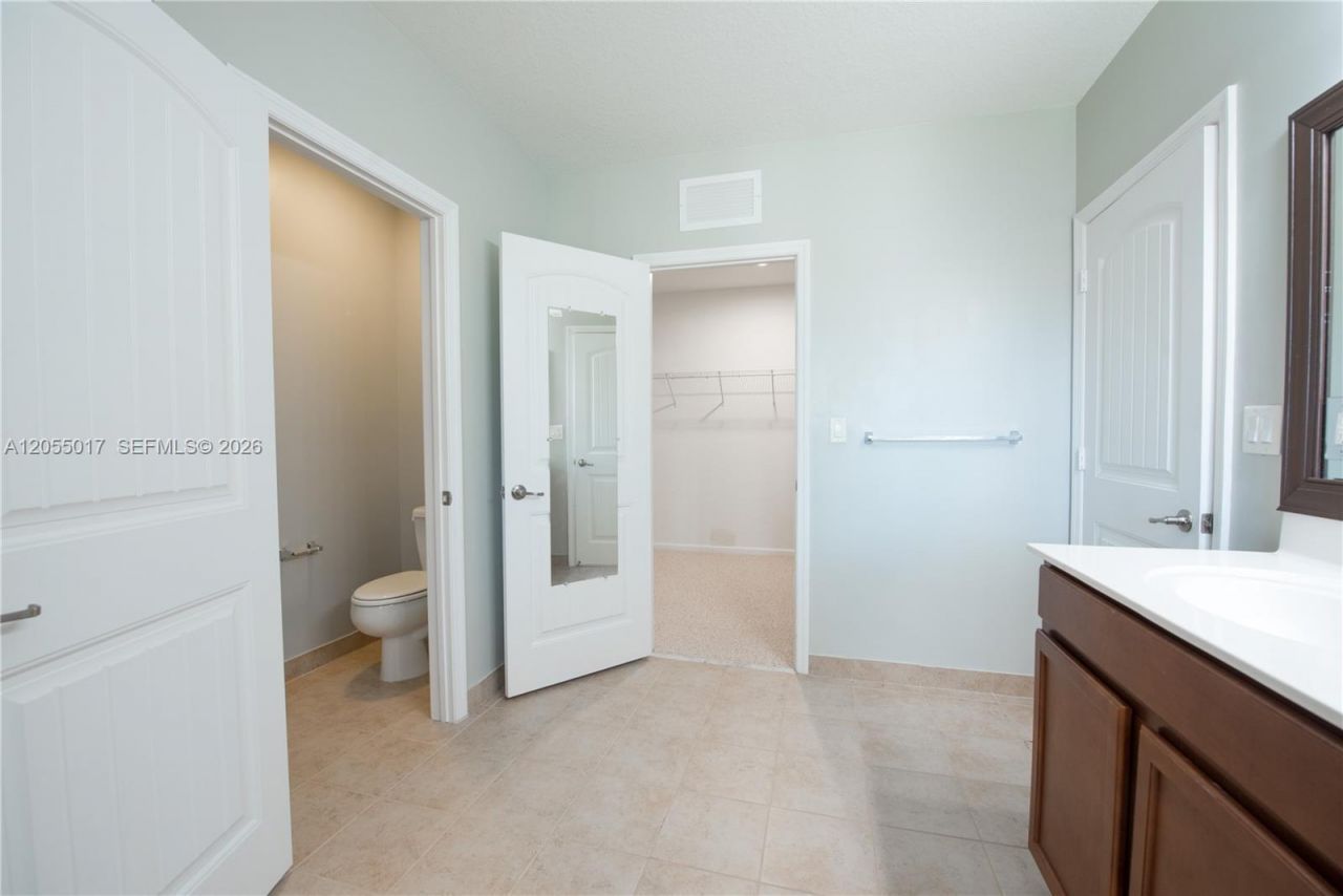 3424 NE 1st St , Homestead, FL 33033 Photo