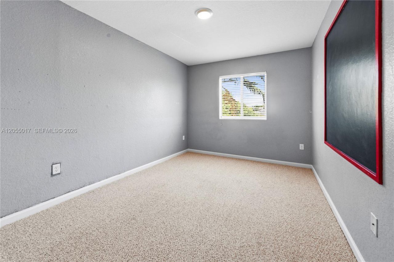 3424 NE 1st St , Homestead, FL 33033 Photo
