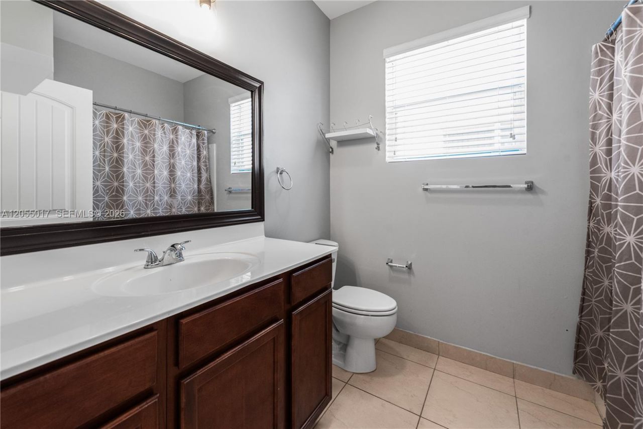 3424 NE 1st St , Homestead, FL 33033 Photo