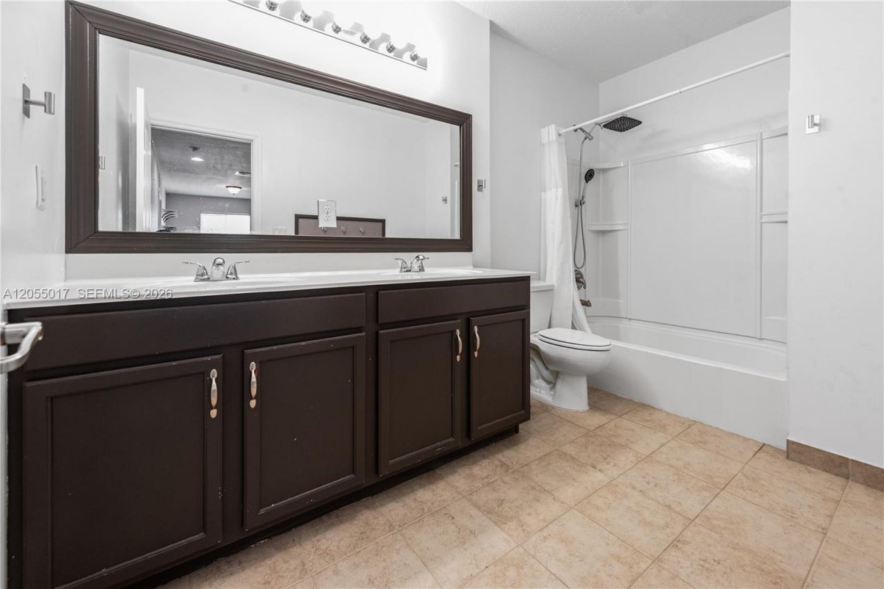 3424 NE 1st St , Homestead, FL 33033 Photo