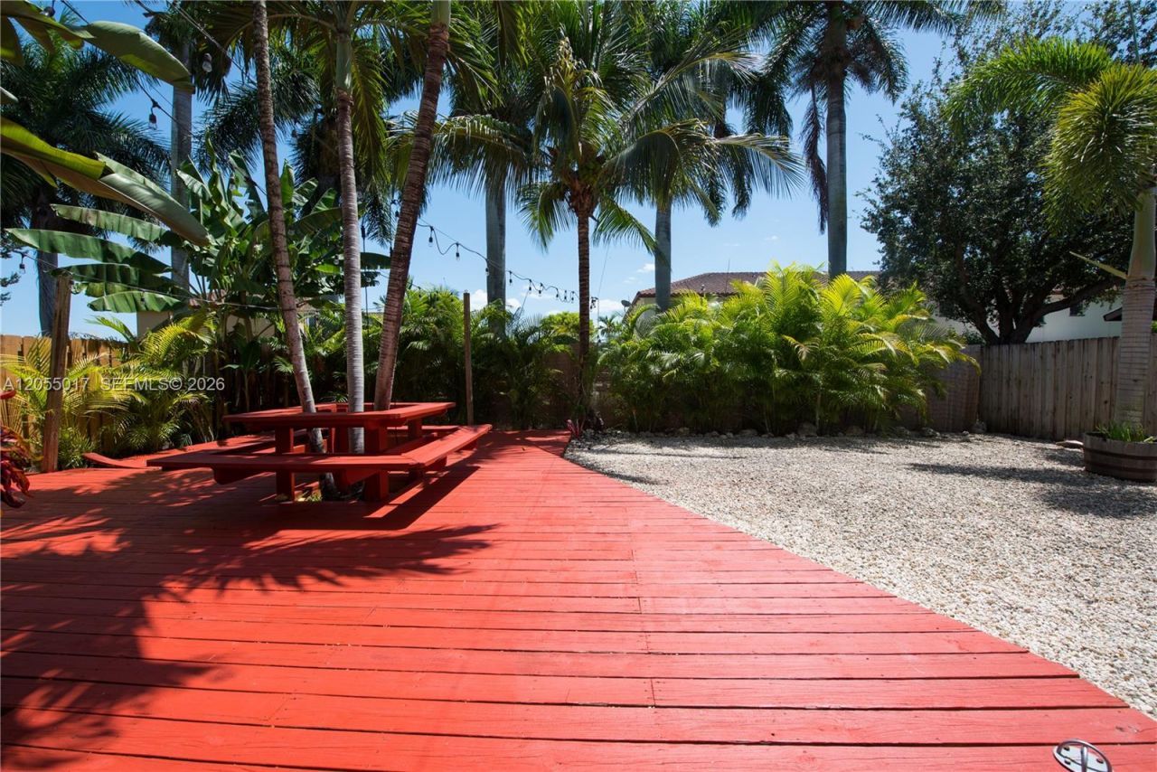 3424 NE 1st St , Homestead, FL 33033 Photo