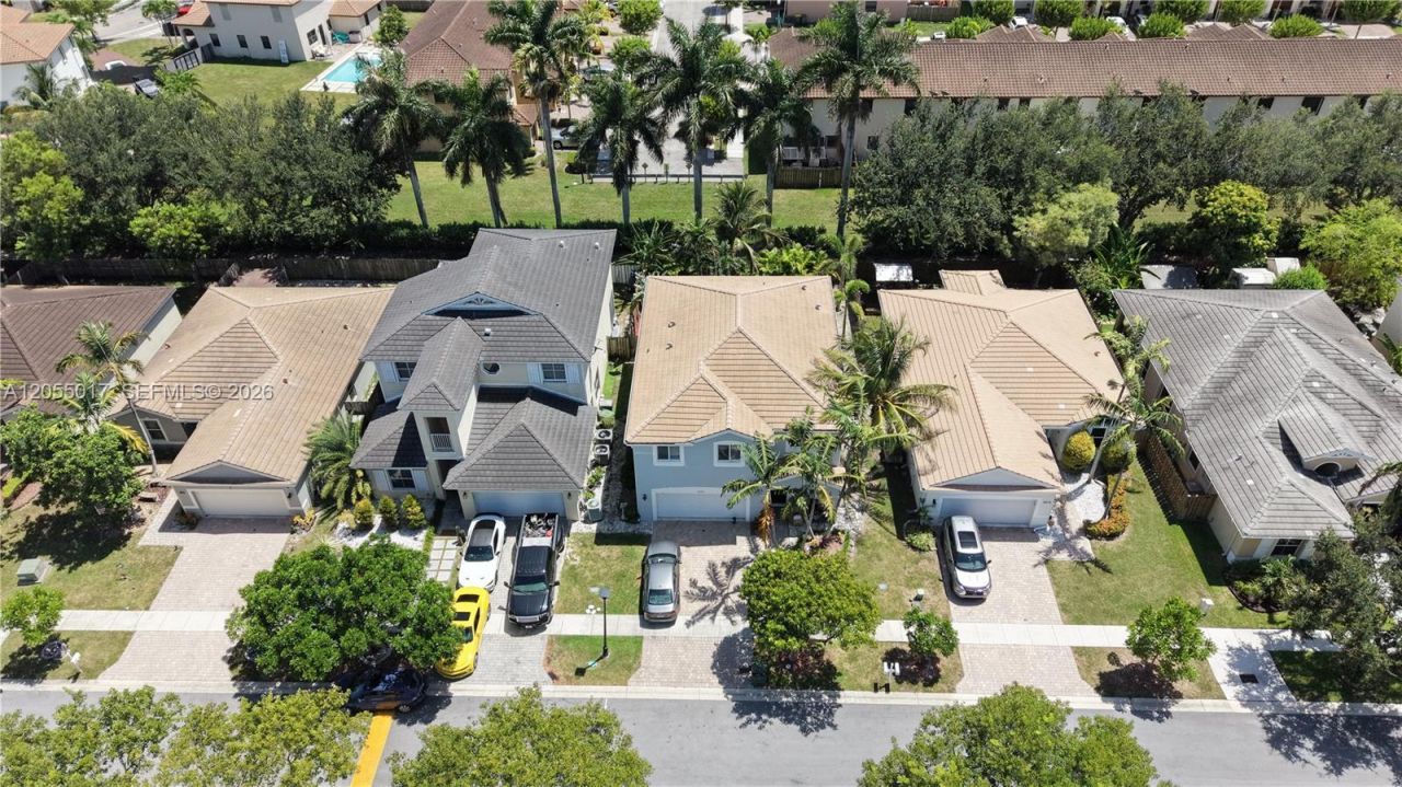 3424 NE 1st St , Homestead, FL 33033 Photo