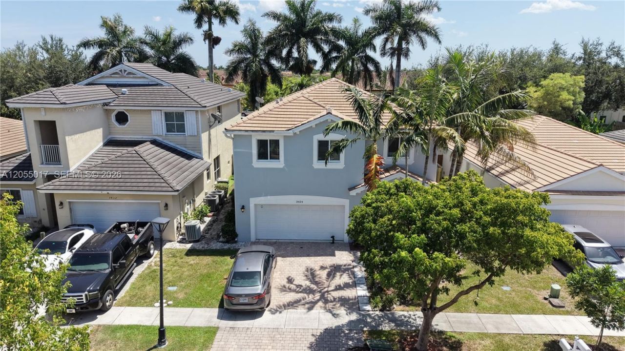 3424 NE 1st St , Homestead, FL 33033 Photo