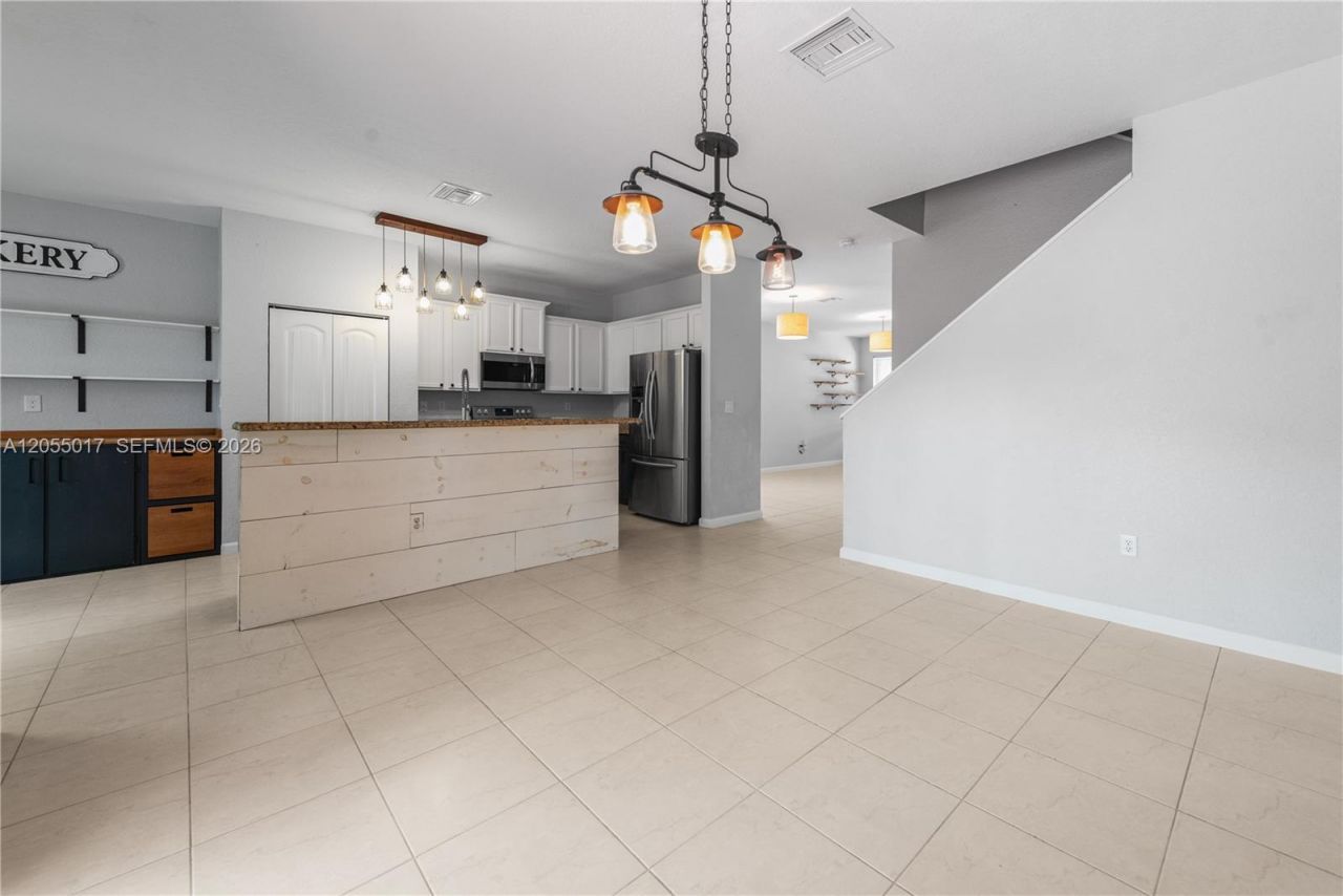 3424 NE 1st St , Homestead, FL 33033 Photo