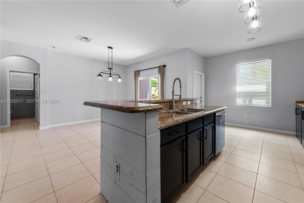 3424 NE 1st St , Homestead, FL 33033 Photo