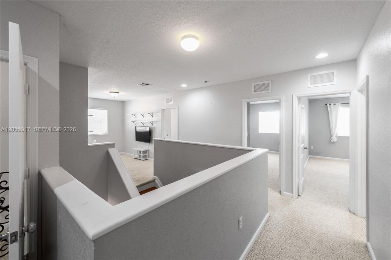 3424 NE 1st St , Homestead, FL 33033 Photo