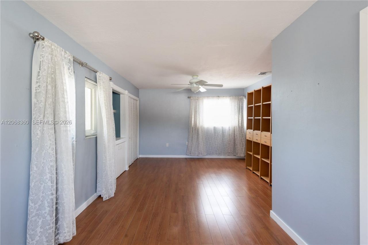 2250 SW 17th Ave , Miami, FL 33145 Photo