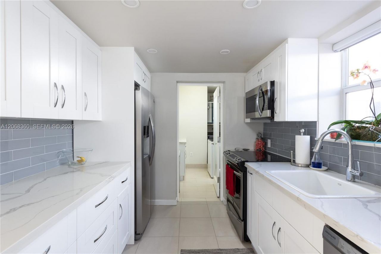 2250 SW 17th Ave , Miami, FL 33145 Photo