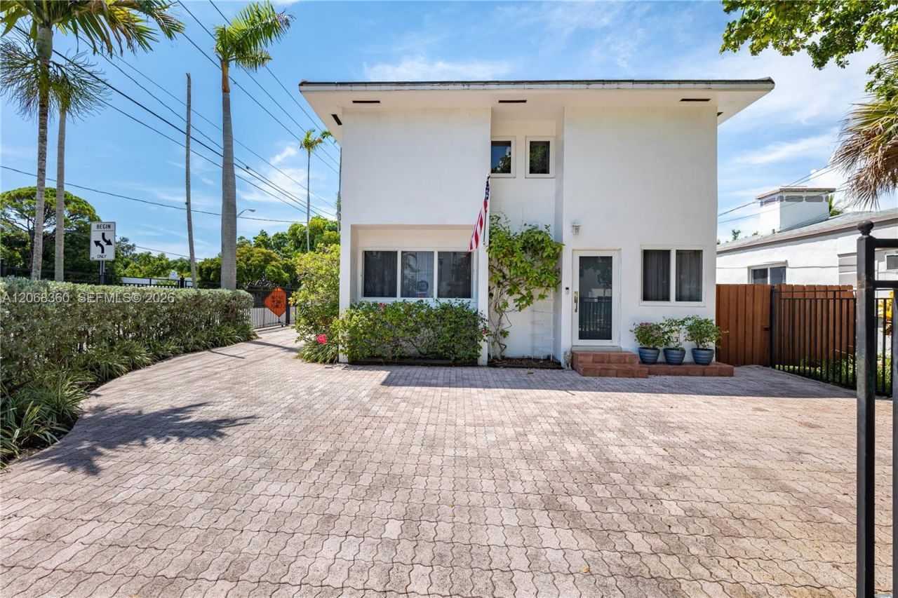 2250 SW 17th Ave , Miami, FL 33145 Photo
