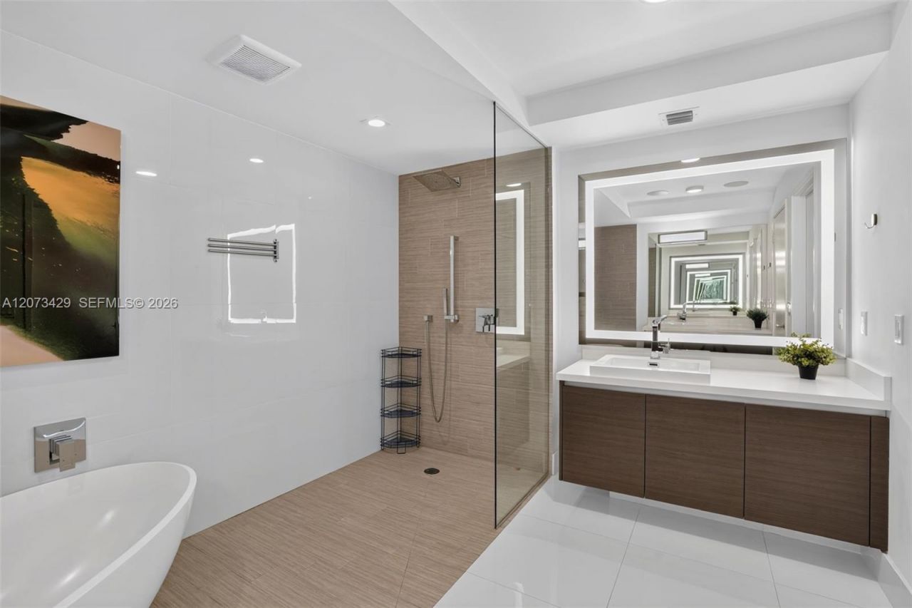300 Sunny Isles Blvd , Unit 4-1007, Sunny Isles Beach, FL 33160 Photo