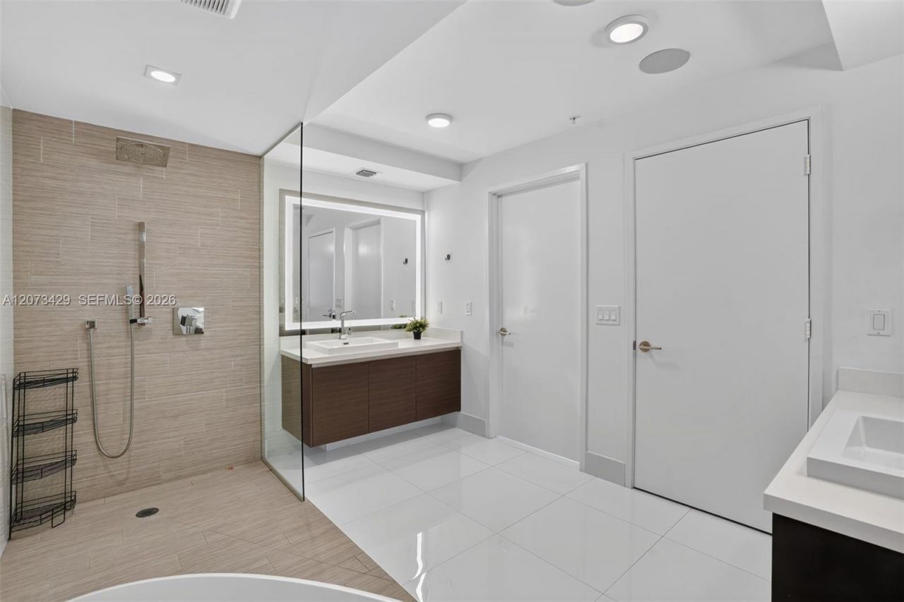 300 Sunny Isles Blvd , Unit 4-1007, Sunny Isles Beach, FL 33160 Photo