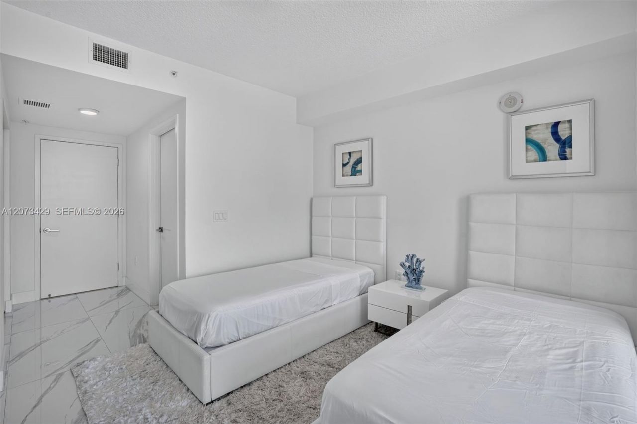 300 Sunny Isles Blvd , Unit 4-1007, Sunny Isles Beach, FL 33160 Photo