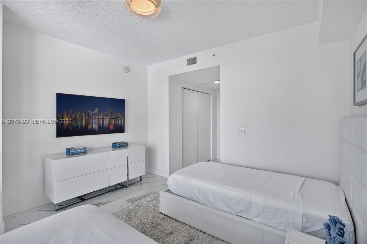 300 Sunny Isles Blvd , Unit 4-1007, Sunny Isles Beach, FL 33160 Photo