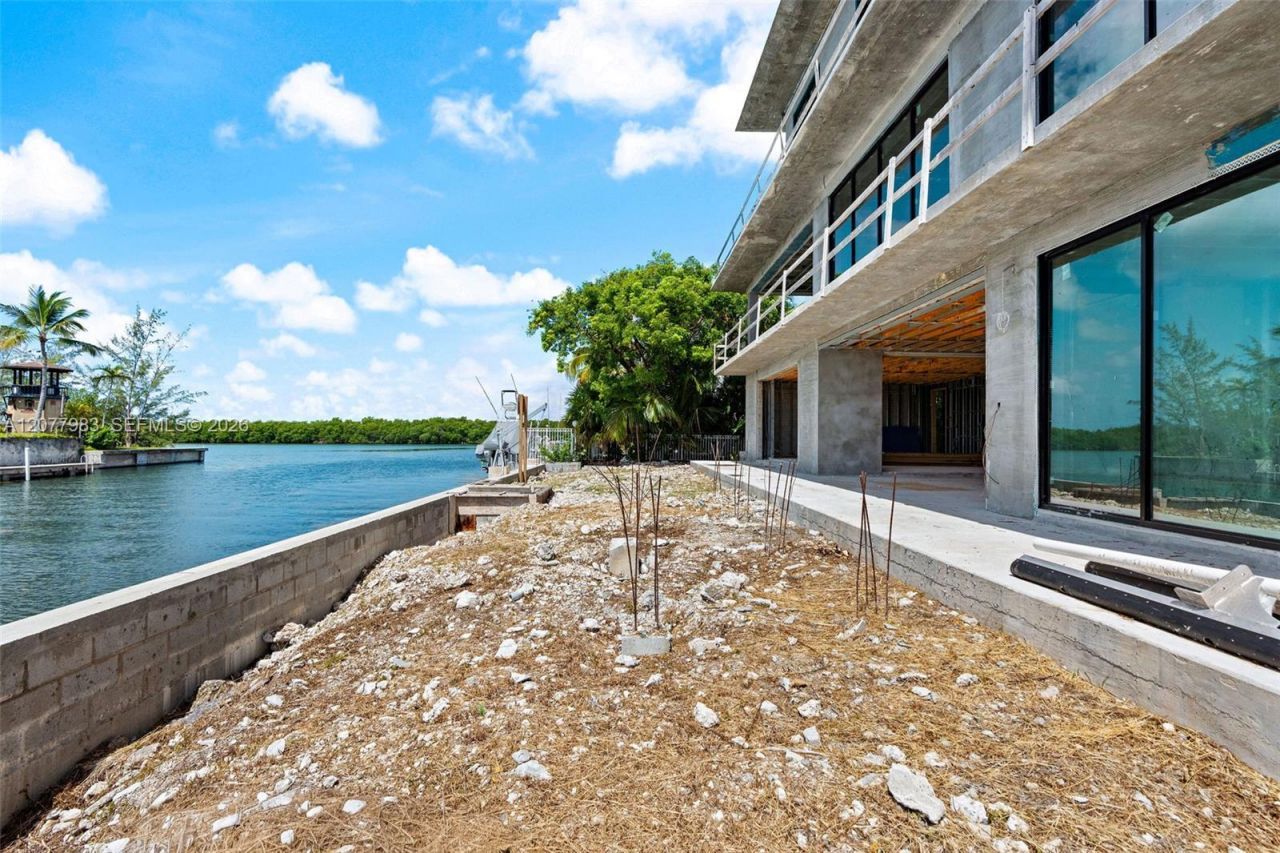 155 Palo De Oro Dr , Islamorada, FL 33036 Photo