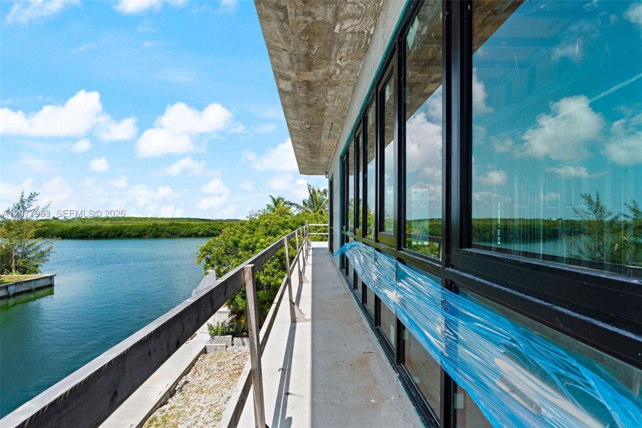 155 Palo De Oro Dr , Islamorada, FL 33036 Photo