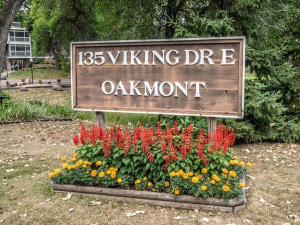 135 Viking Drive E, Unit 102, Little Canada, MN 55117