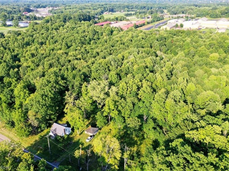 641 State Route 7 SE, Brookfield, OH 44403 Photo 10