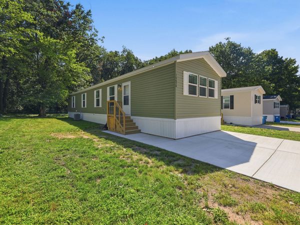 10658 Orion Drive NE, Rockford, MI 49341
