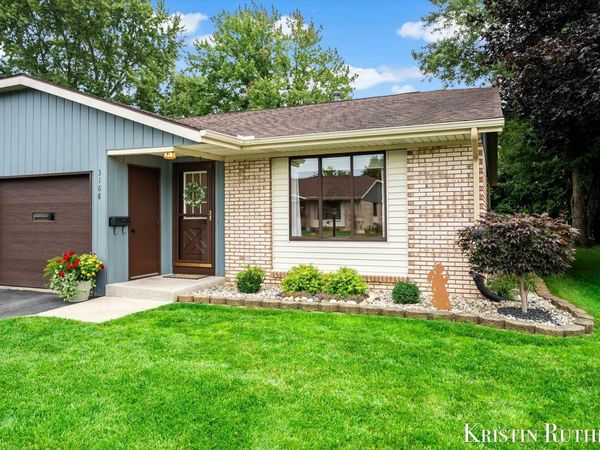 3168 Beechnut Lane, Hudsonville, MI 49426