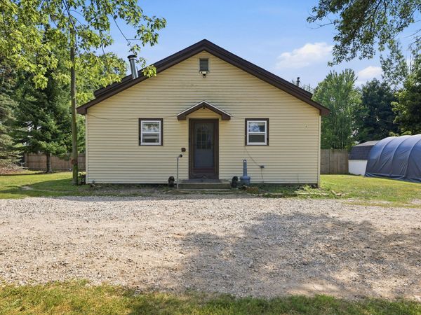 7531 County Farm Road, Greenville, MI 48838