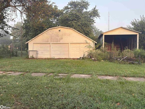 103 Forrest, Cincinnati, IA 52549