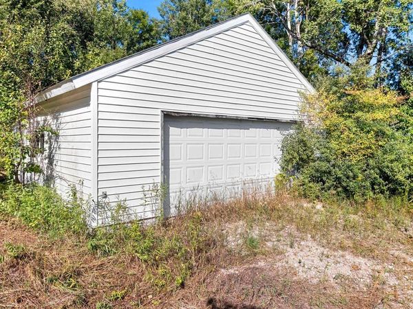 W4764 COUNTY ROAD B, Peshtigo, WI 54157